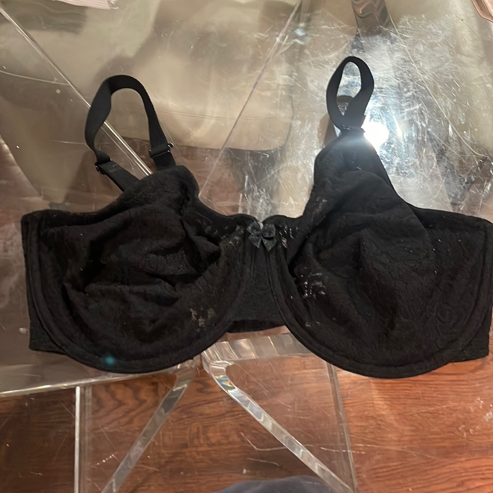 Wacoal black lace underwire 36DD bra